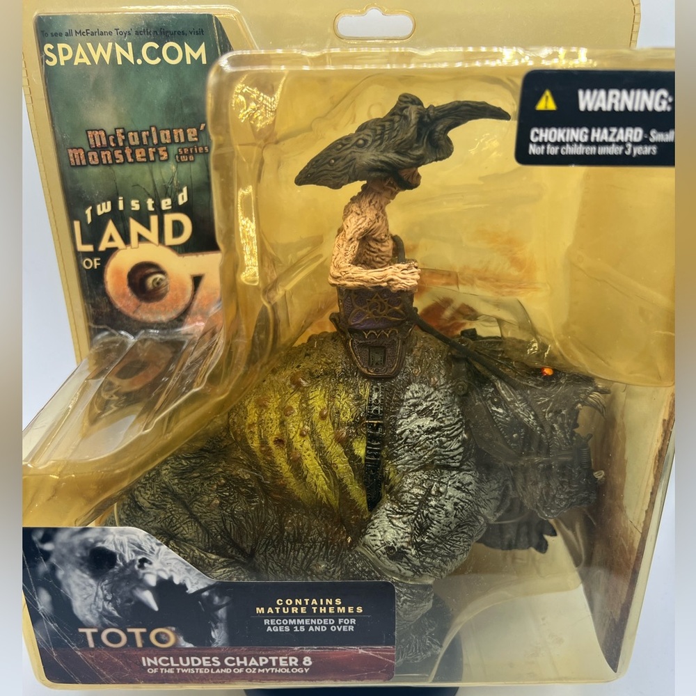 Toto 2003 McFarlane Toys Twisted Land Of Oz Series 2 Action Figure New in Box